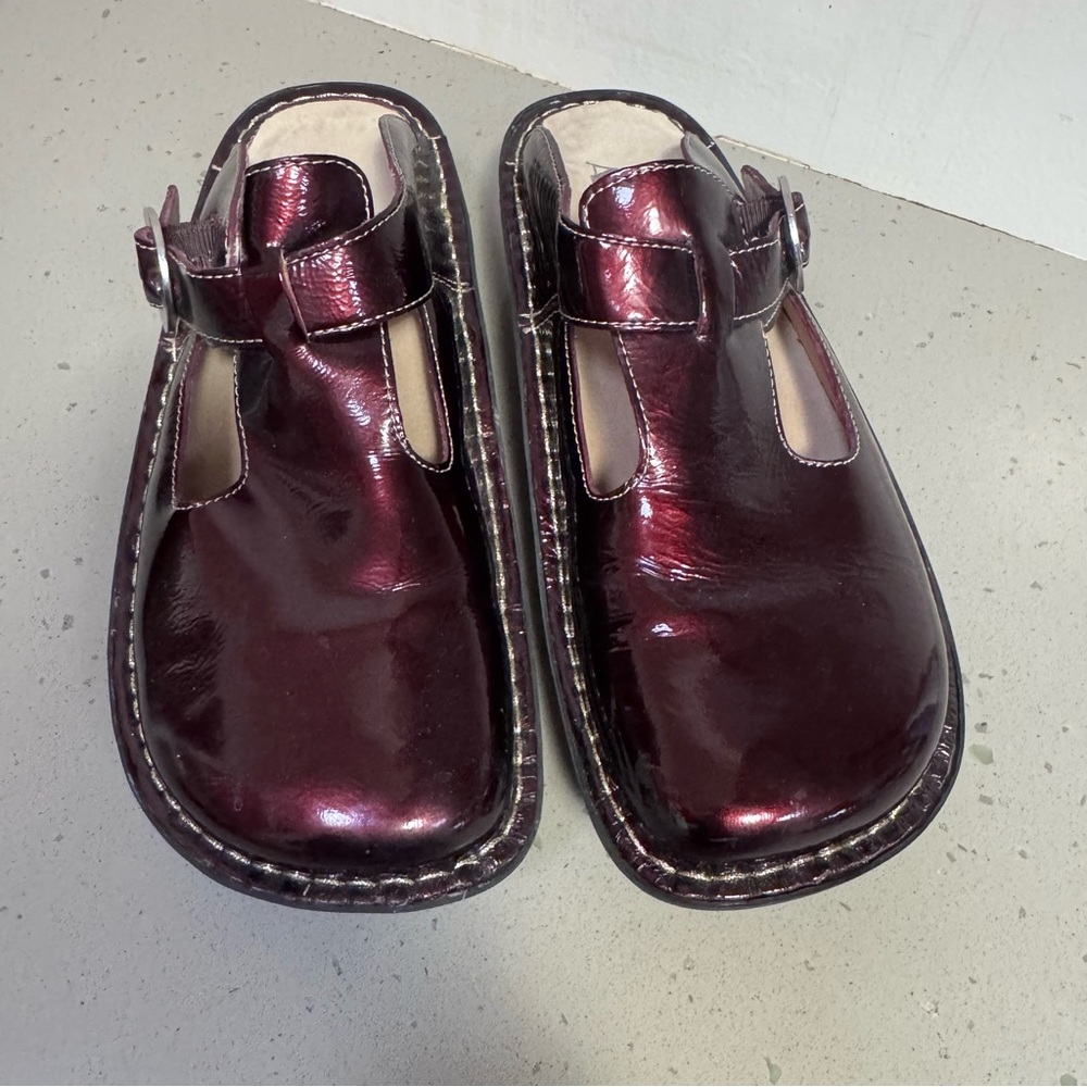 Alegria ALG-112 Burgundy Mary Jane Patent Leather Clogs Mules 39 CND 9